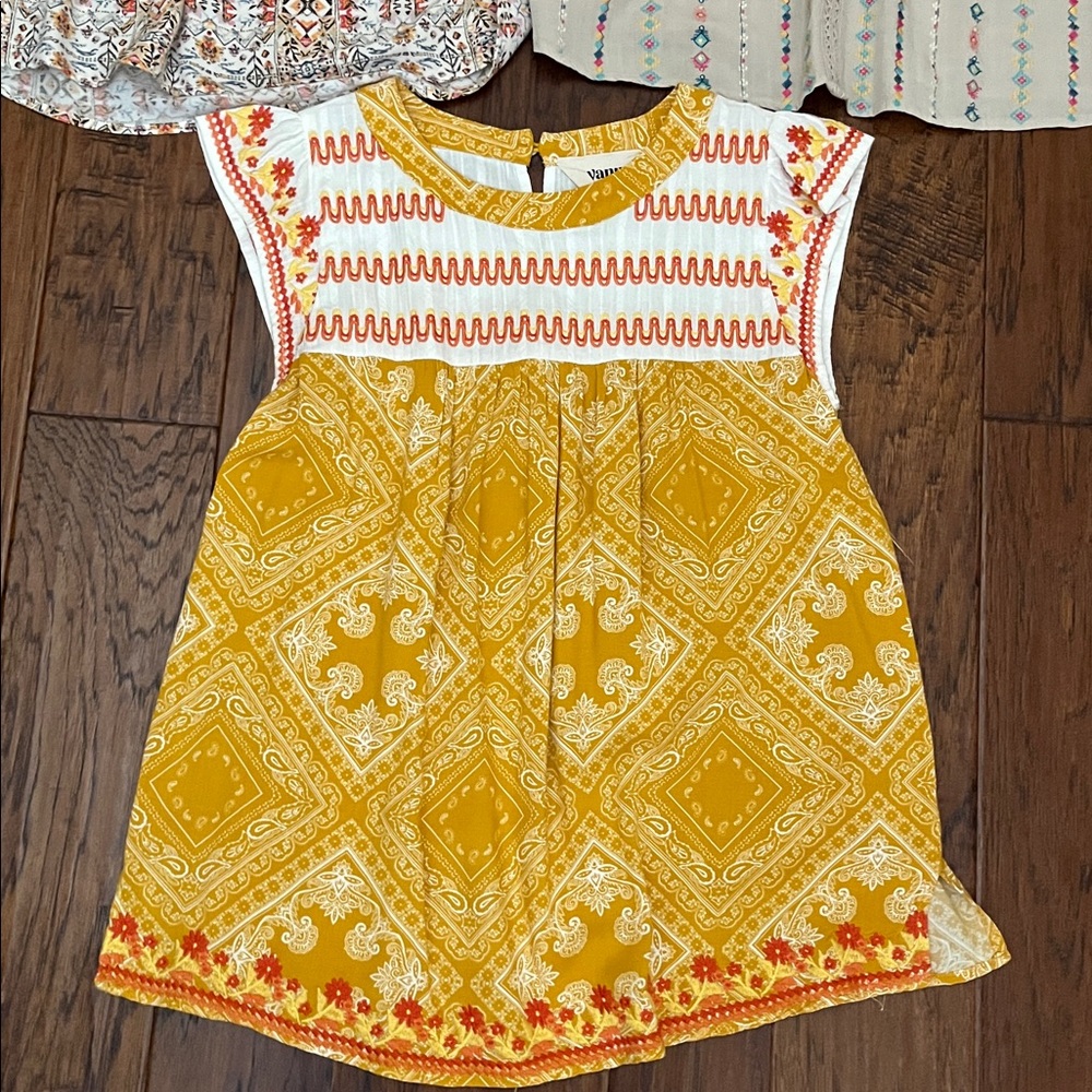 Savanna Jane lot of 3 blouses all size small. - Picture 2 of 4
